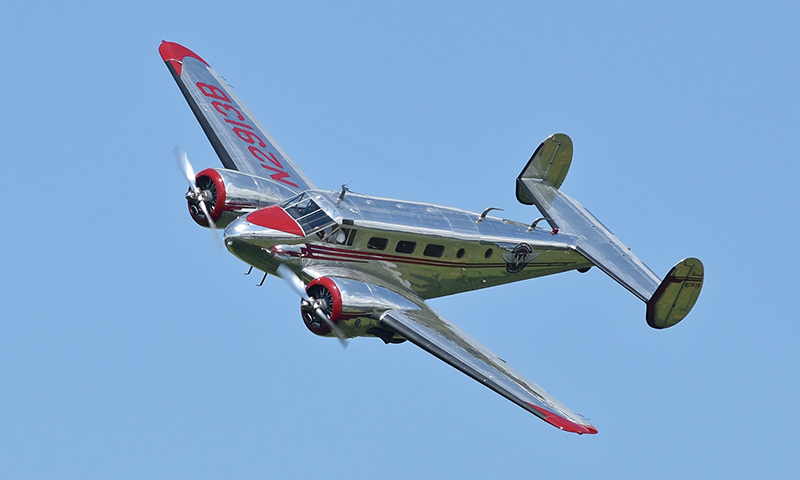 N2913B - BEECH 18